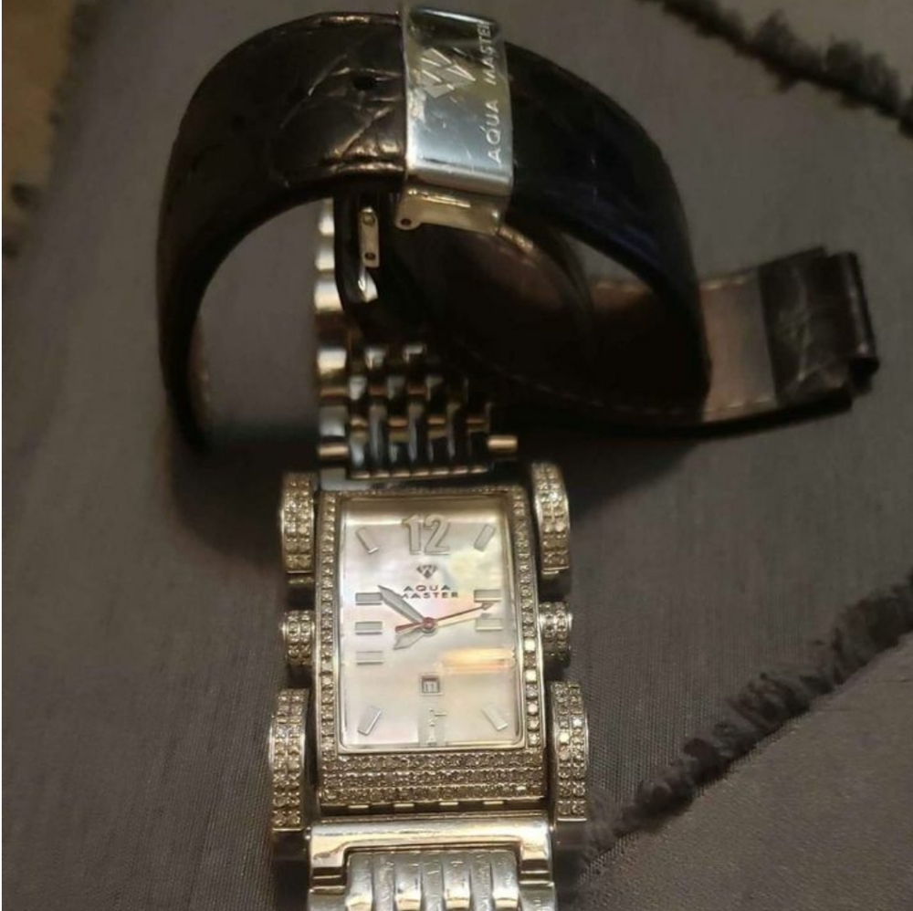 Watch - Picture 2 of 2